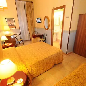 Sweet Hotel